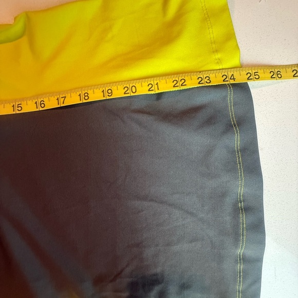 Nike Dri-FIT Women’s Gray Yellow Sleeveless Athletic Tank Top Size L - Picture 7 of 10